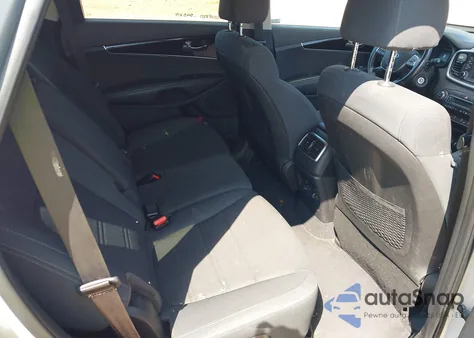 2019 Kia Sorento 2.4L Lx z USA, uszkodzony, nr VIN 5XYPGDA34KG437524